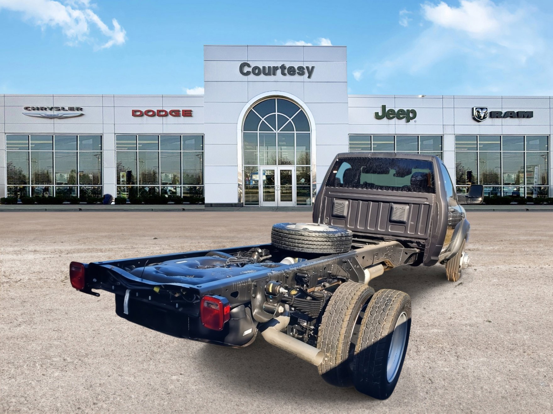 2026 Ram 5500 Tradesman photo 3