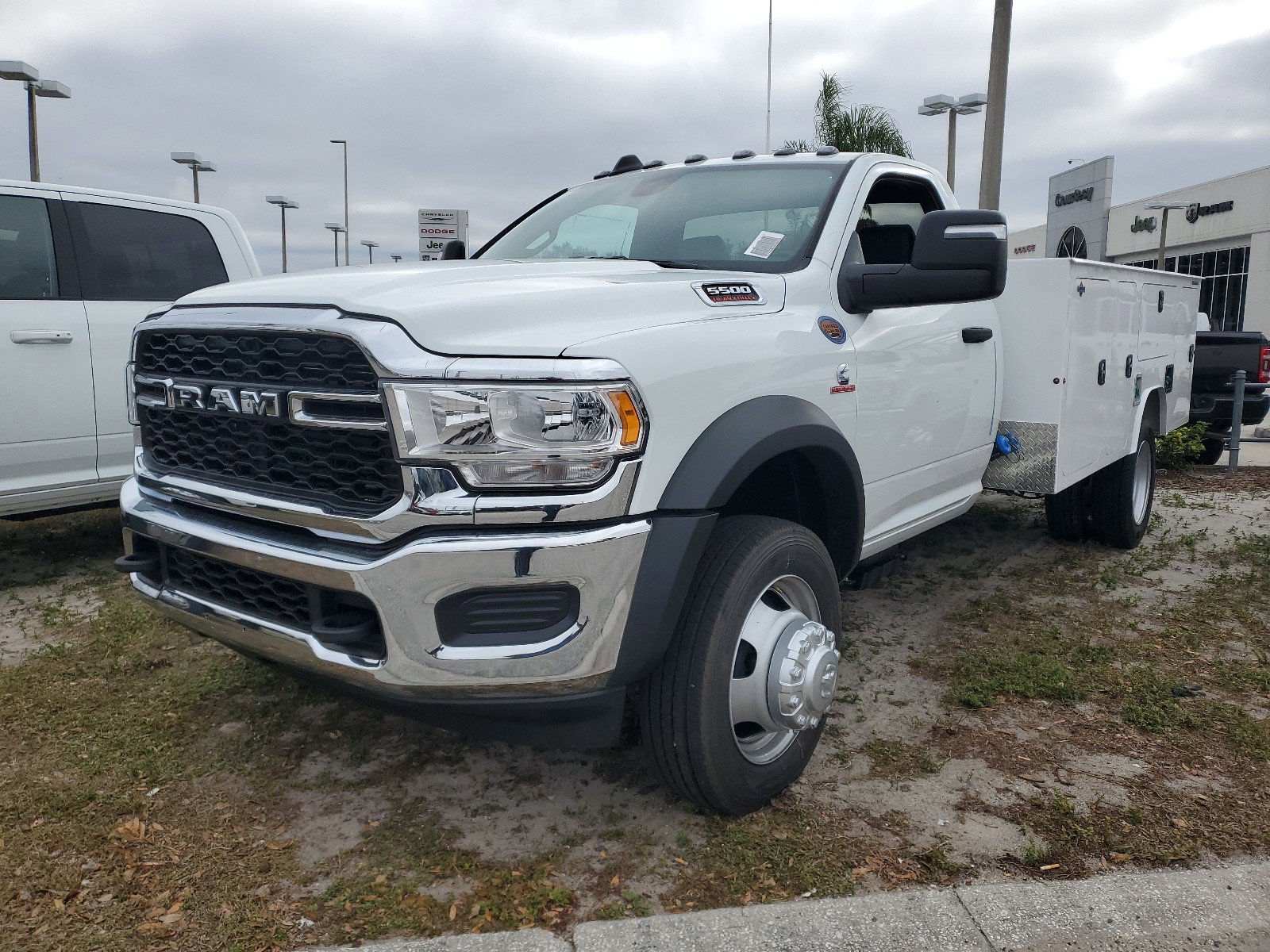 2024 Ram 5500 Tradesman photo 2