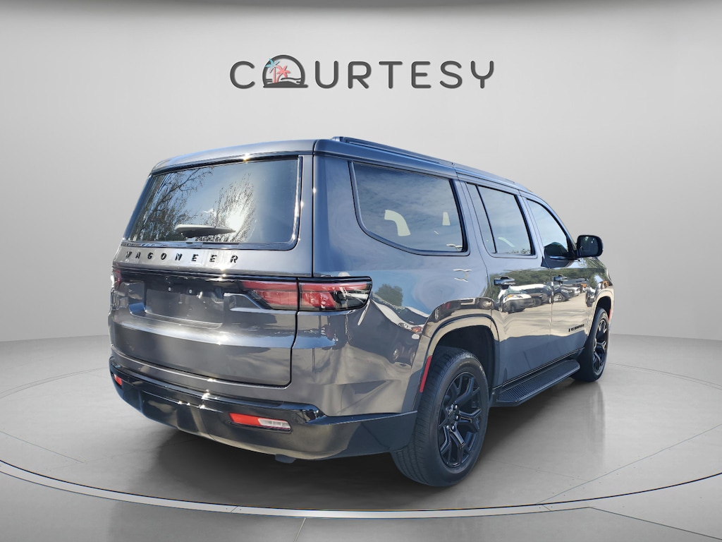 Used 2025 Jeep Wagoneer Series II Carbide Series II Carbide 4x4