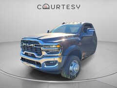 2026 Ram 5500 Chassis Cab TRADESMAN  REGULAR  4X4 108' CA Pickup