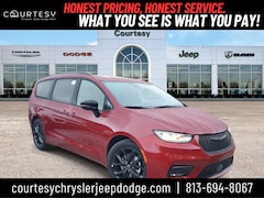 2026 Chrysler Pacifica LIMITED Passenger Van