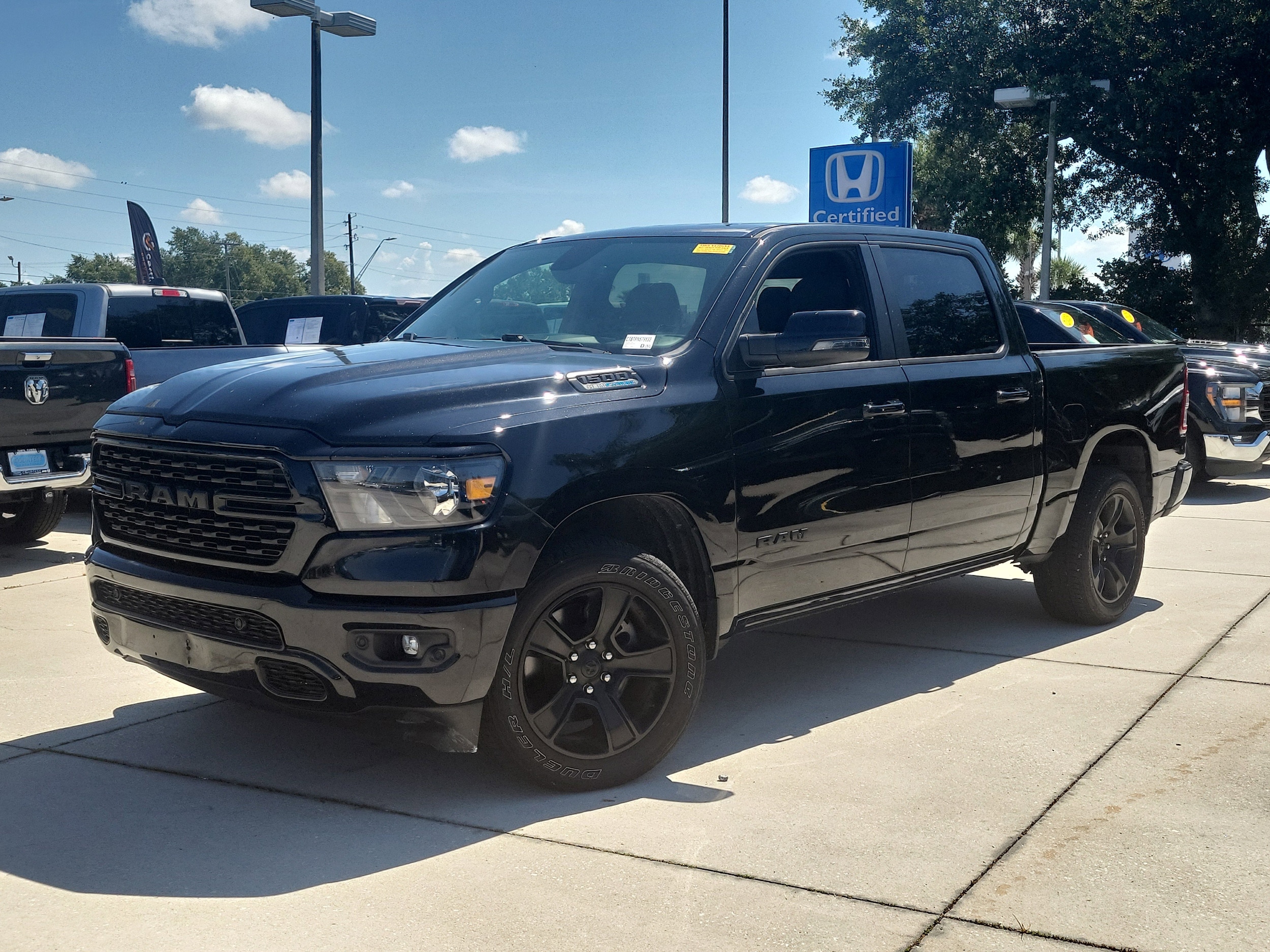 2023 RAM 1500 Big Horn/Lone Star 4x4 Crew Cab 5'7's photo