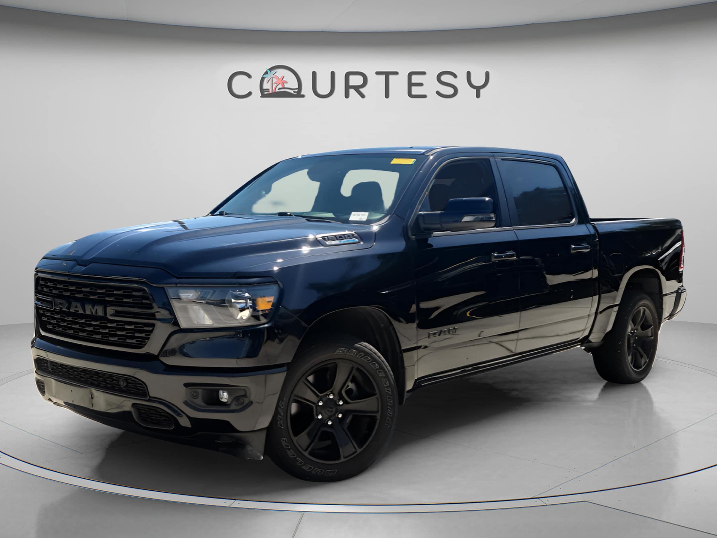 2023 RAM 1500 Big Horn/Lone Star 4x4 Crew Cab 5'7's photo