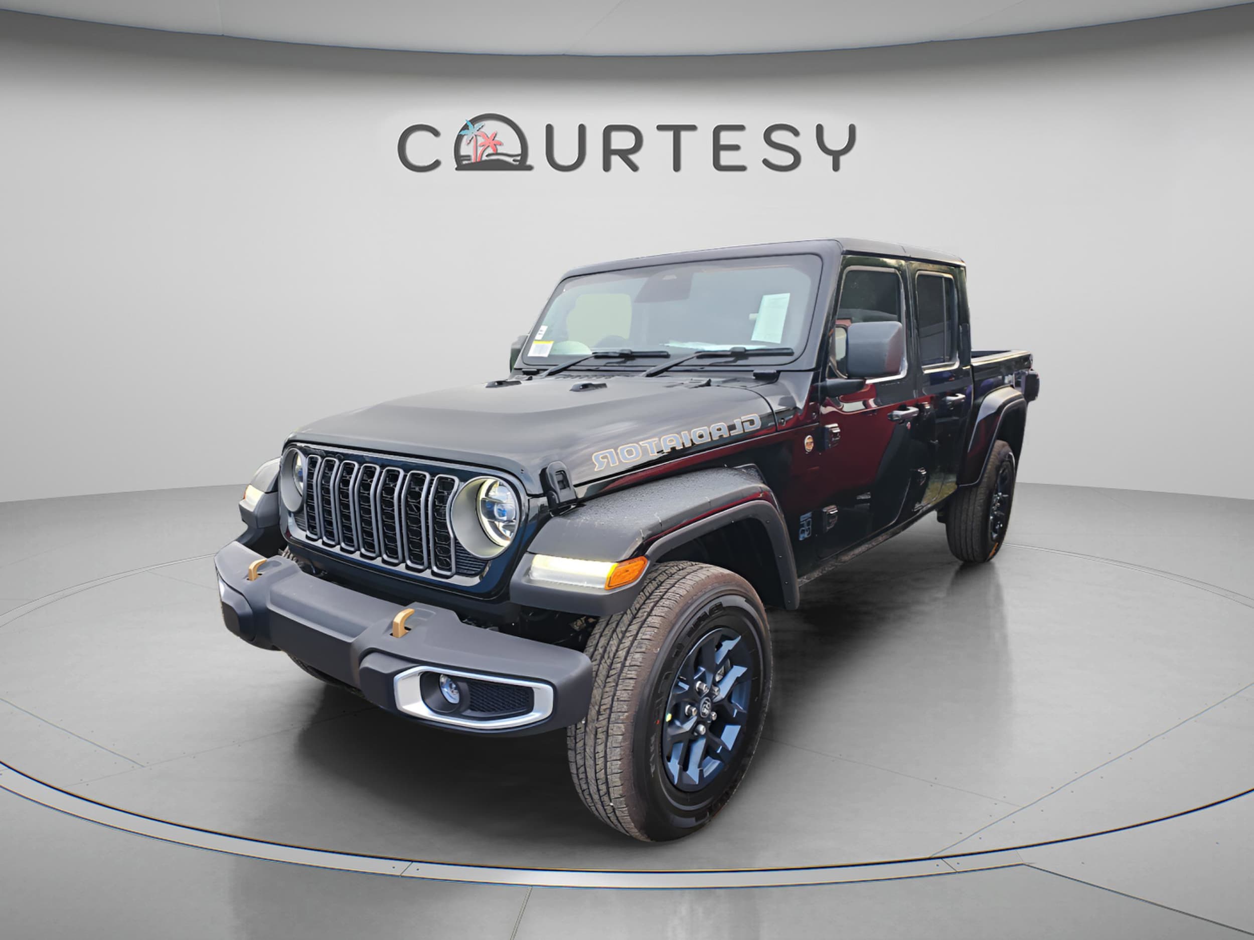 2026 Jeep Gladiator 85th Anniversary Edition Auto's photo