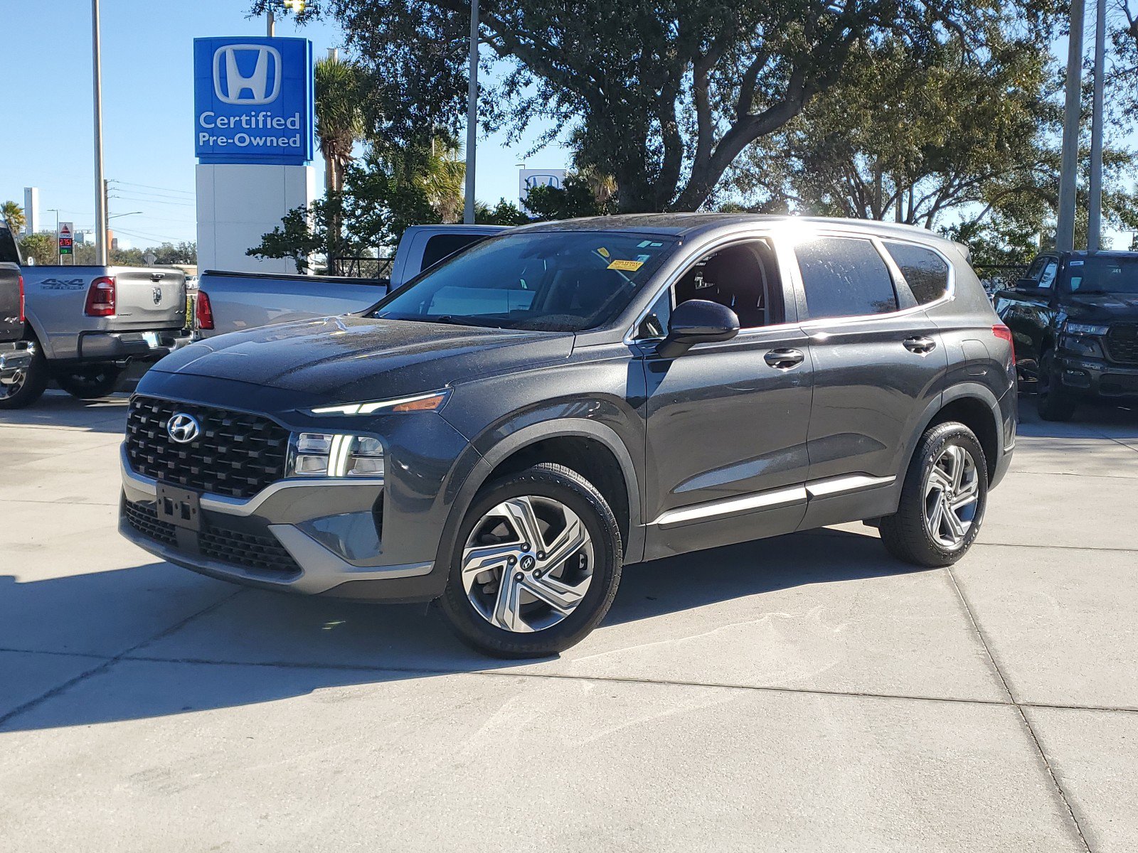 2021 Hyundai Santa Fe SE