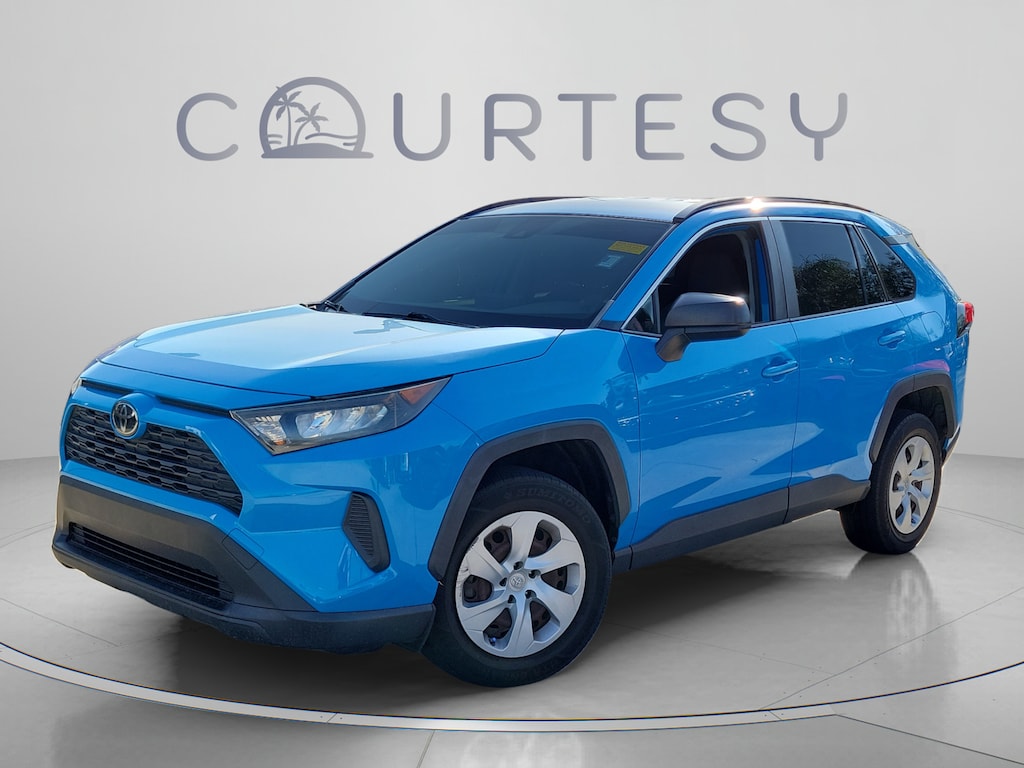 Used 2019 Toyota RAV4 LE LE FWD