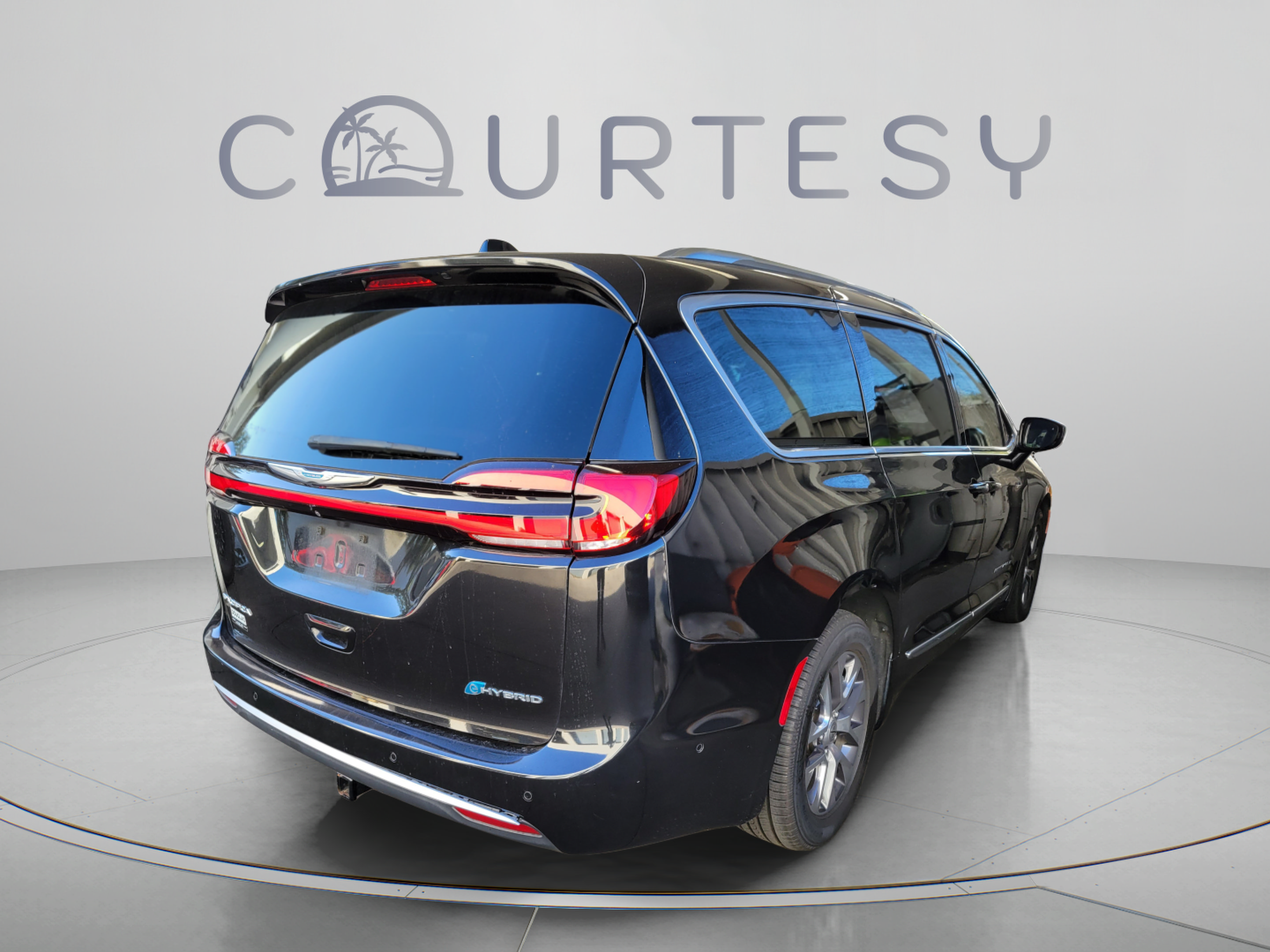 Used 2021 Chrysler Pacifica Hybrid Pinnacle Hybrid Pinnacle