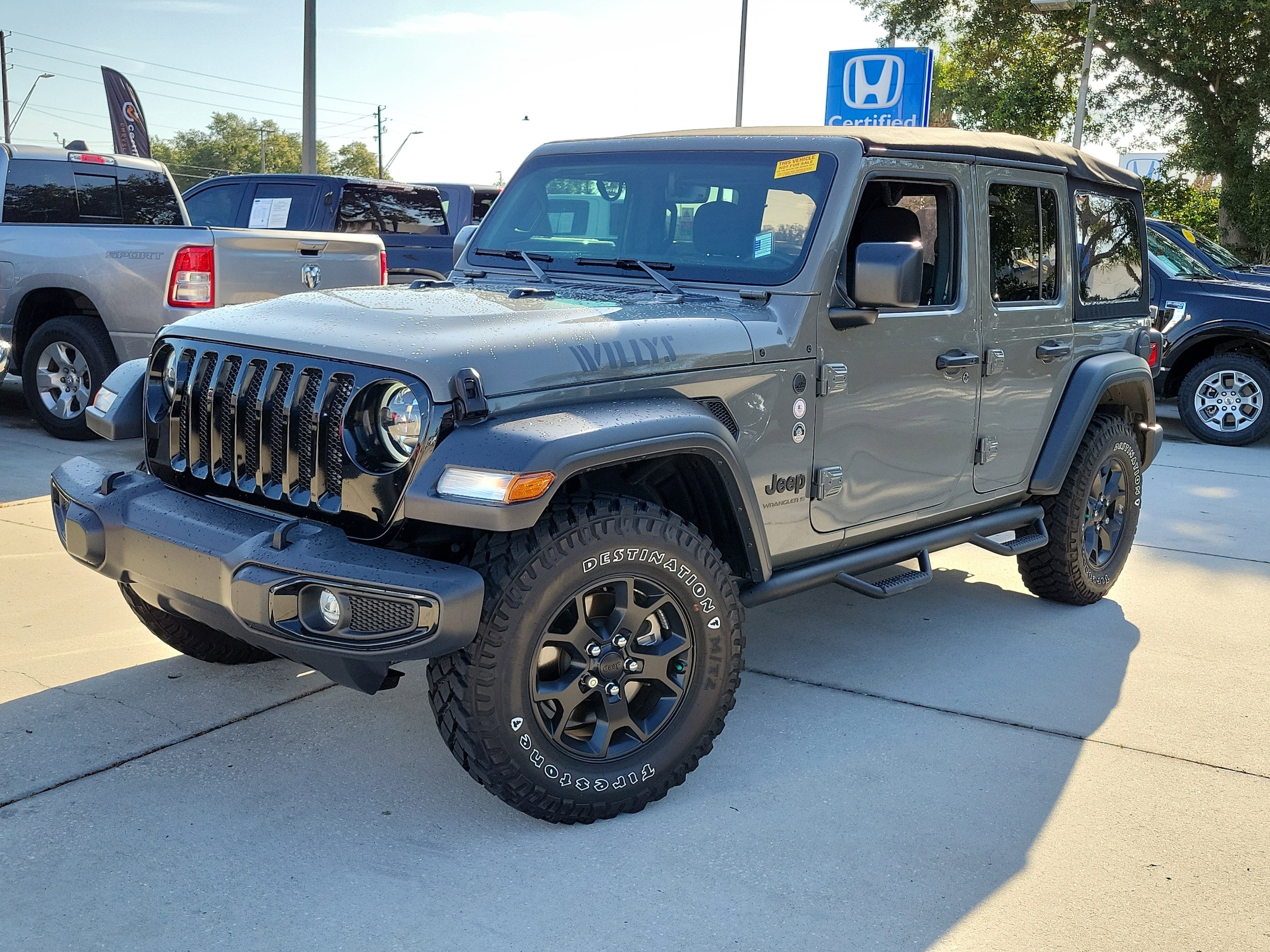 2023 Jeep Wrangler Willys's photo