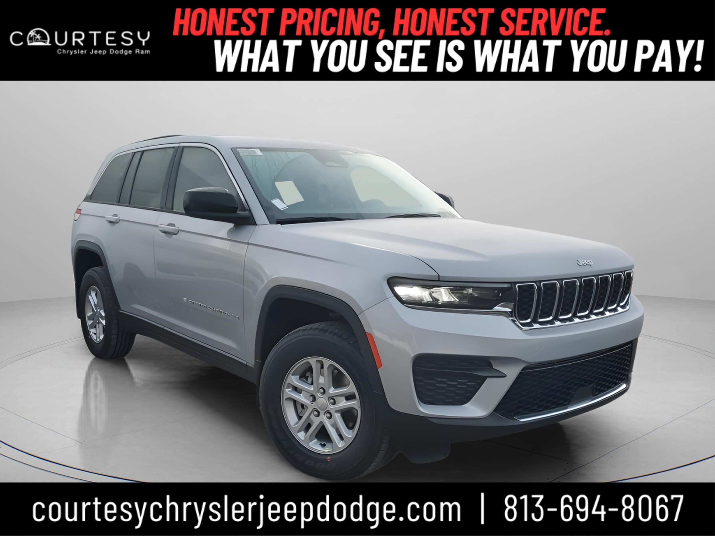 2025 Jeep Grand Cherokee Laredo's photo