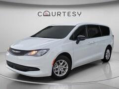 2025 Chrysler Voyager