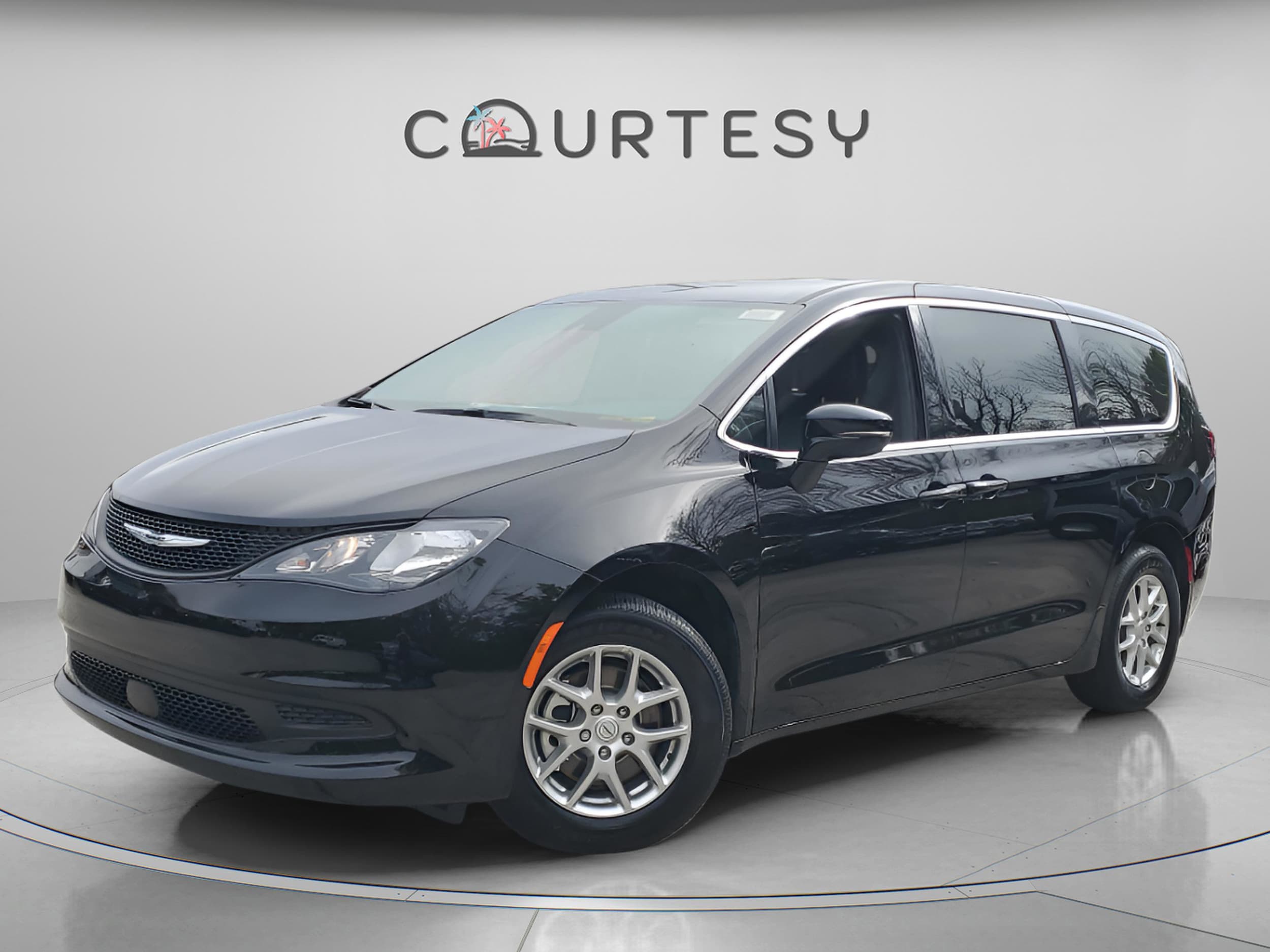 2026 Chrysler Voyager LX's photo
