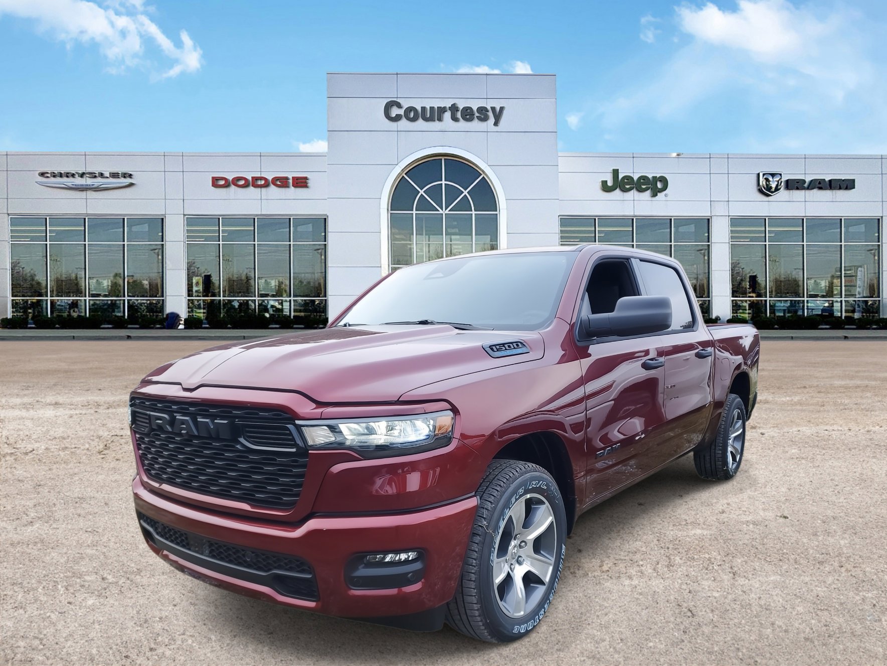 2025 Ram 1500 Tradesman photo 2