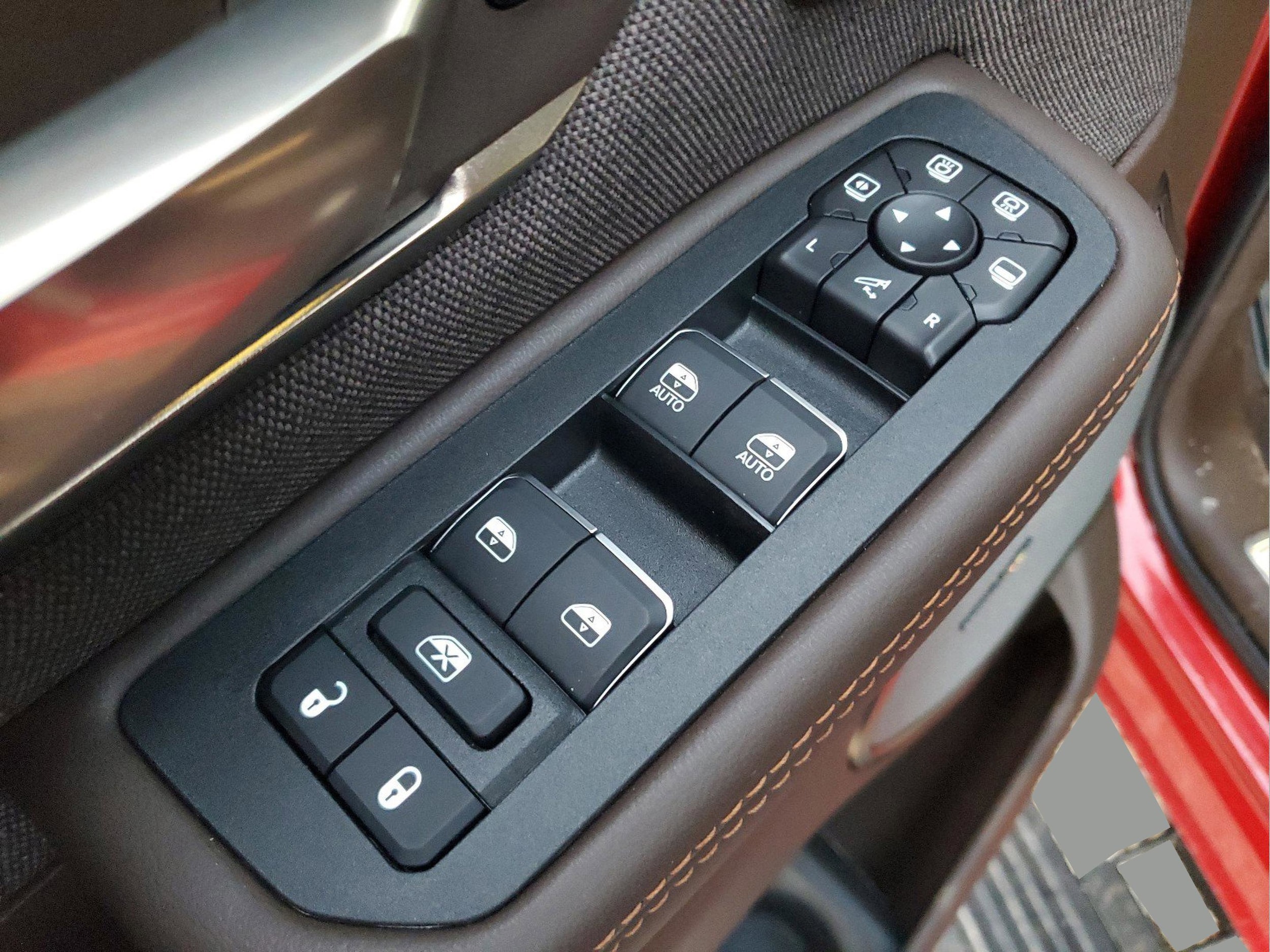 2026 RAM 1500 Limited Longhorn - Photo 18