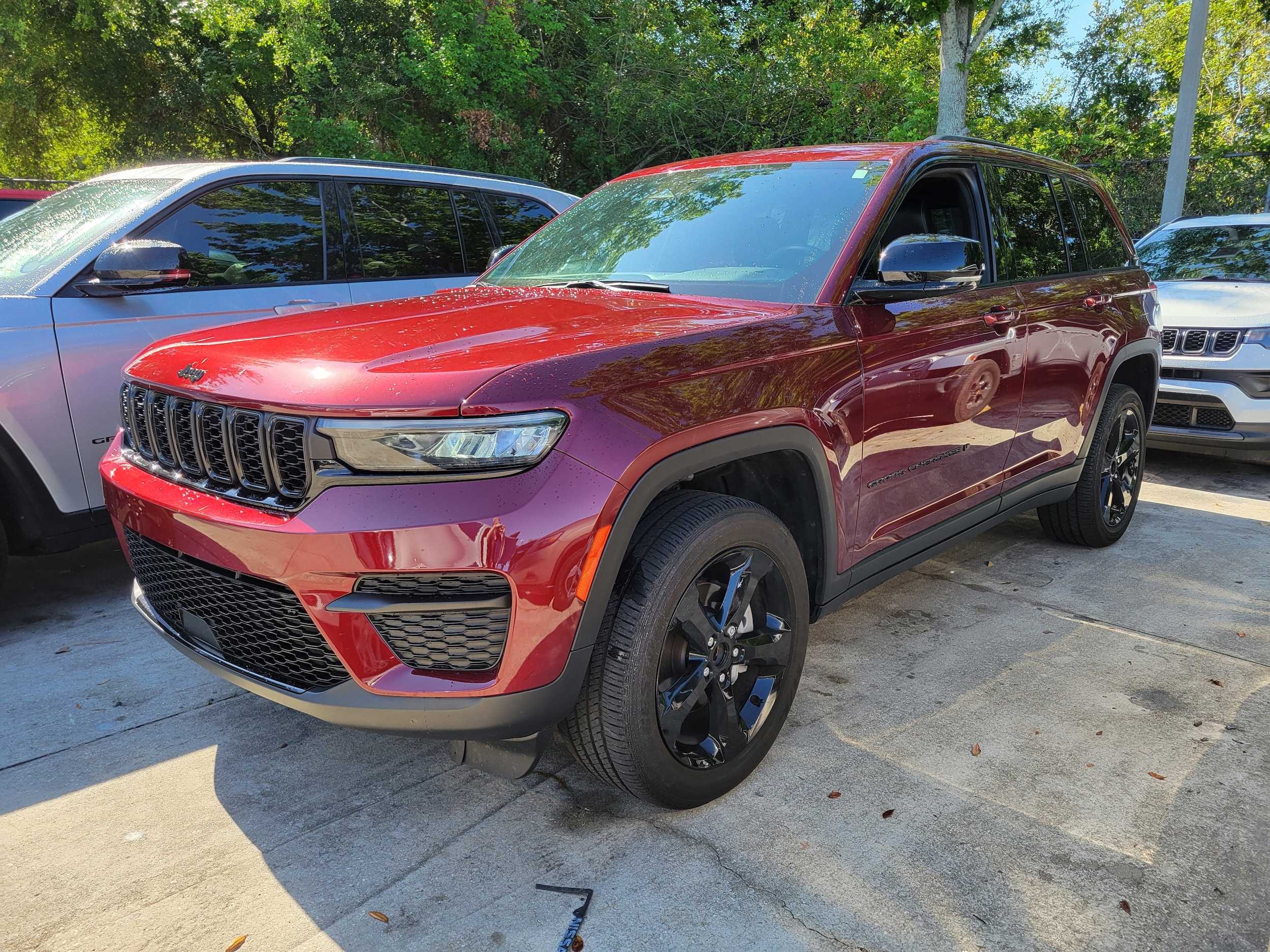 2025 Jeep Grand Cherokee Altitude's photo