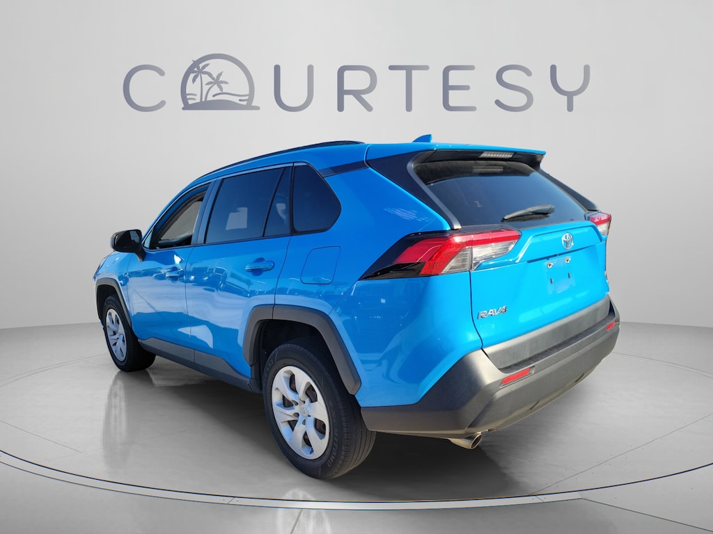 Used 2019 Toyota RAV4 LE LE FWD