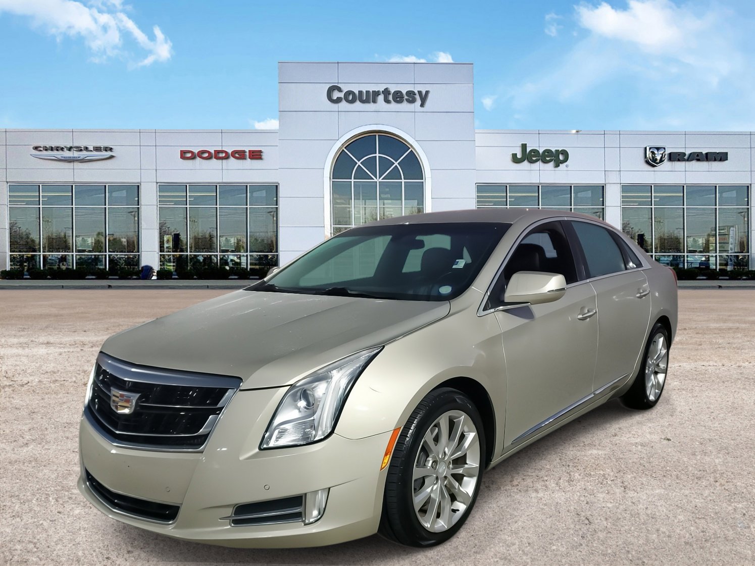2016 Cadillac XTS Luxury photo 2