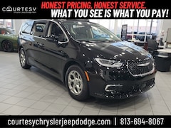 2024 Chrysler Pacifica LIMITED Passenger Van