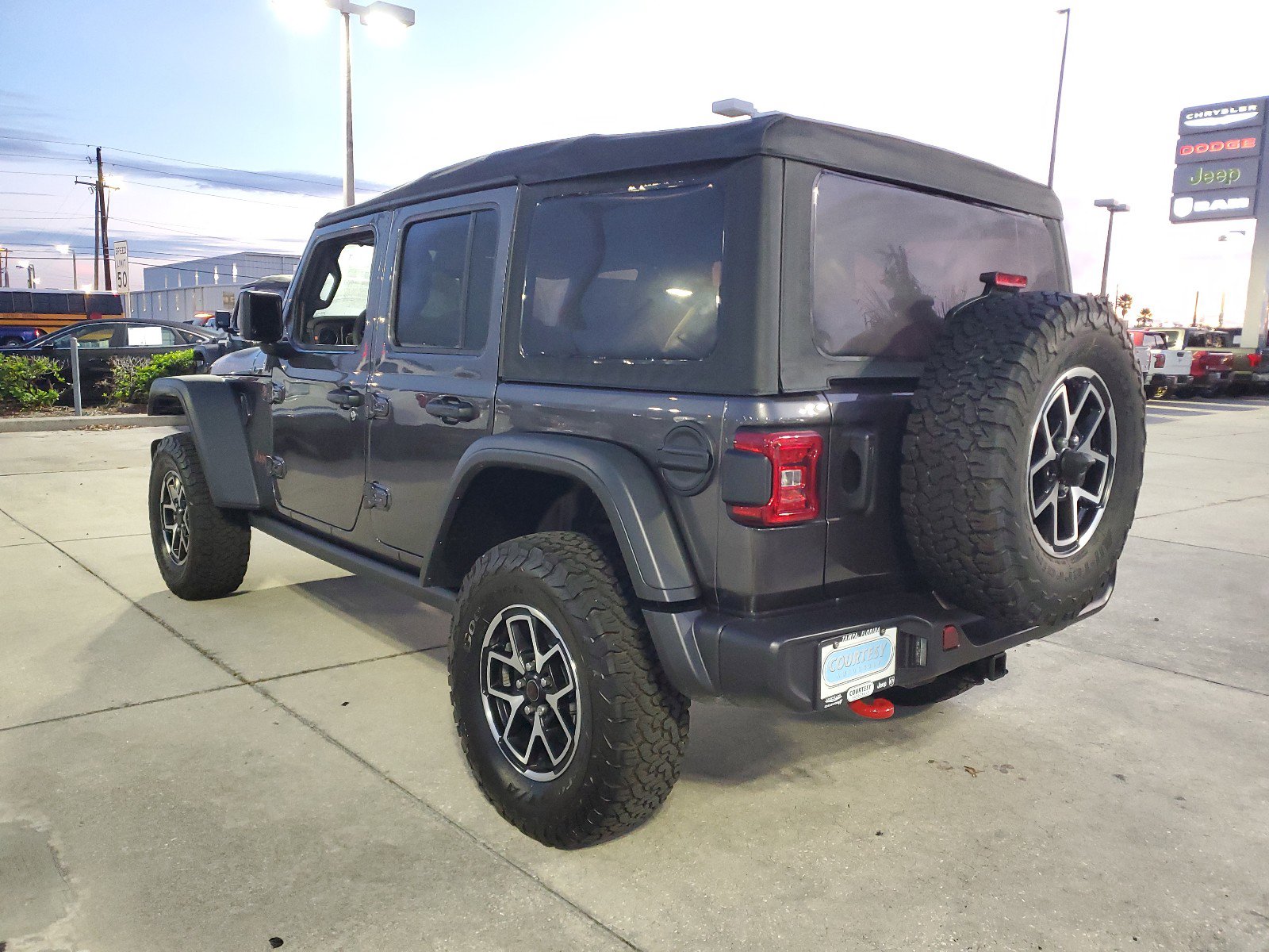 2025 Jeep Wrangler Rubicon photo 3