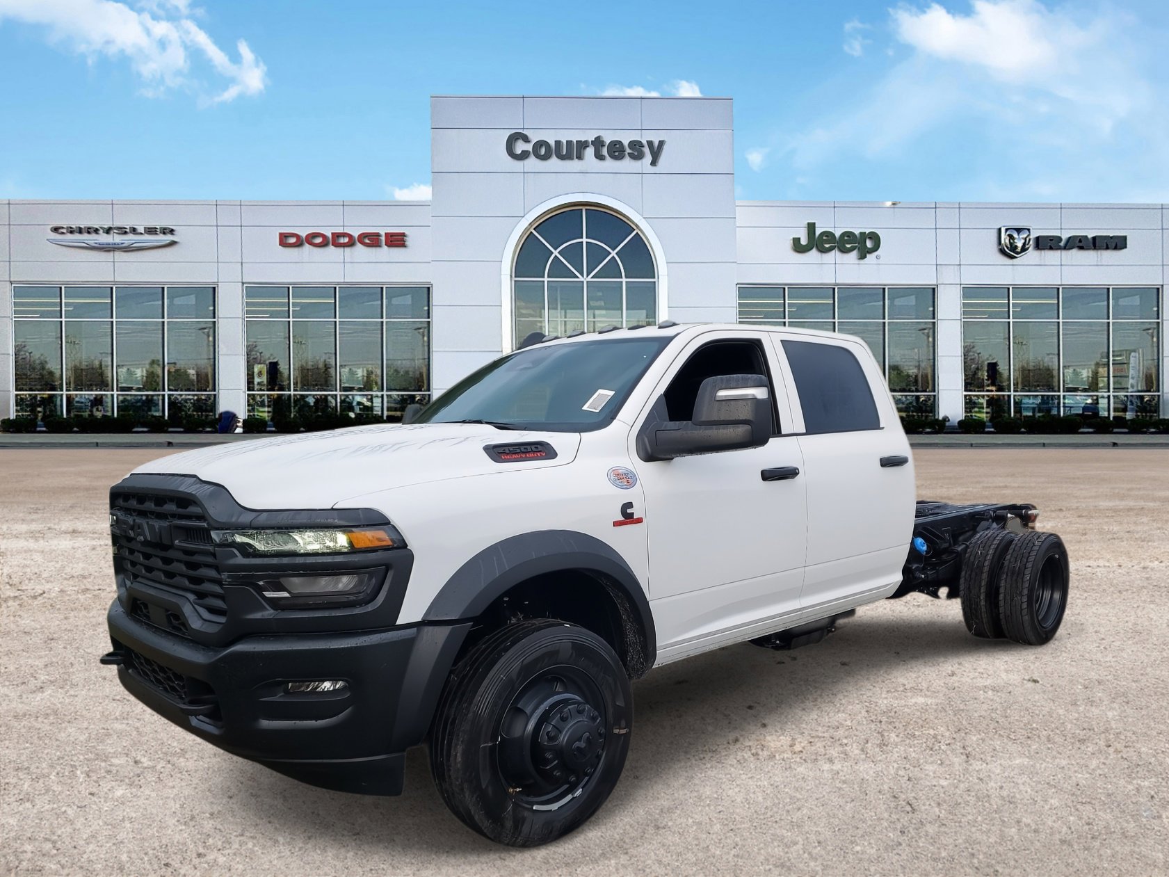 2025 Ram 4500 Tradesman photo 2