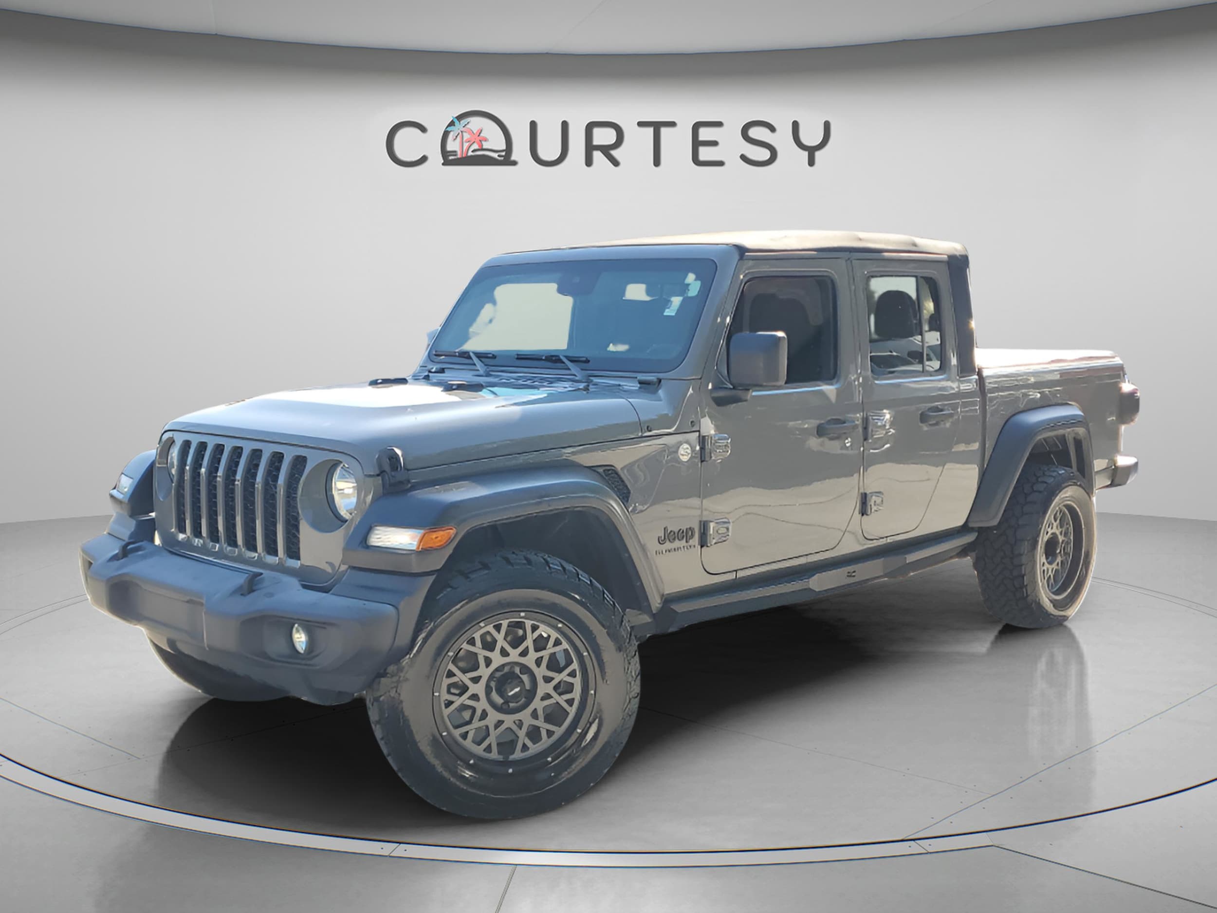 2020 Jeep Gladiator Sport S's photo