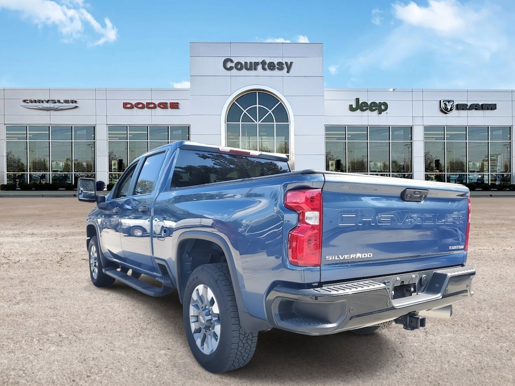 Used 2025 Chevrolet Silverado 2500HD Custom 4WD Crew Cab 159 Custom