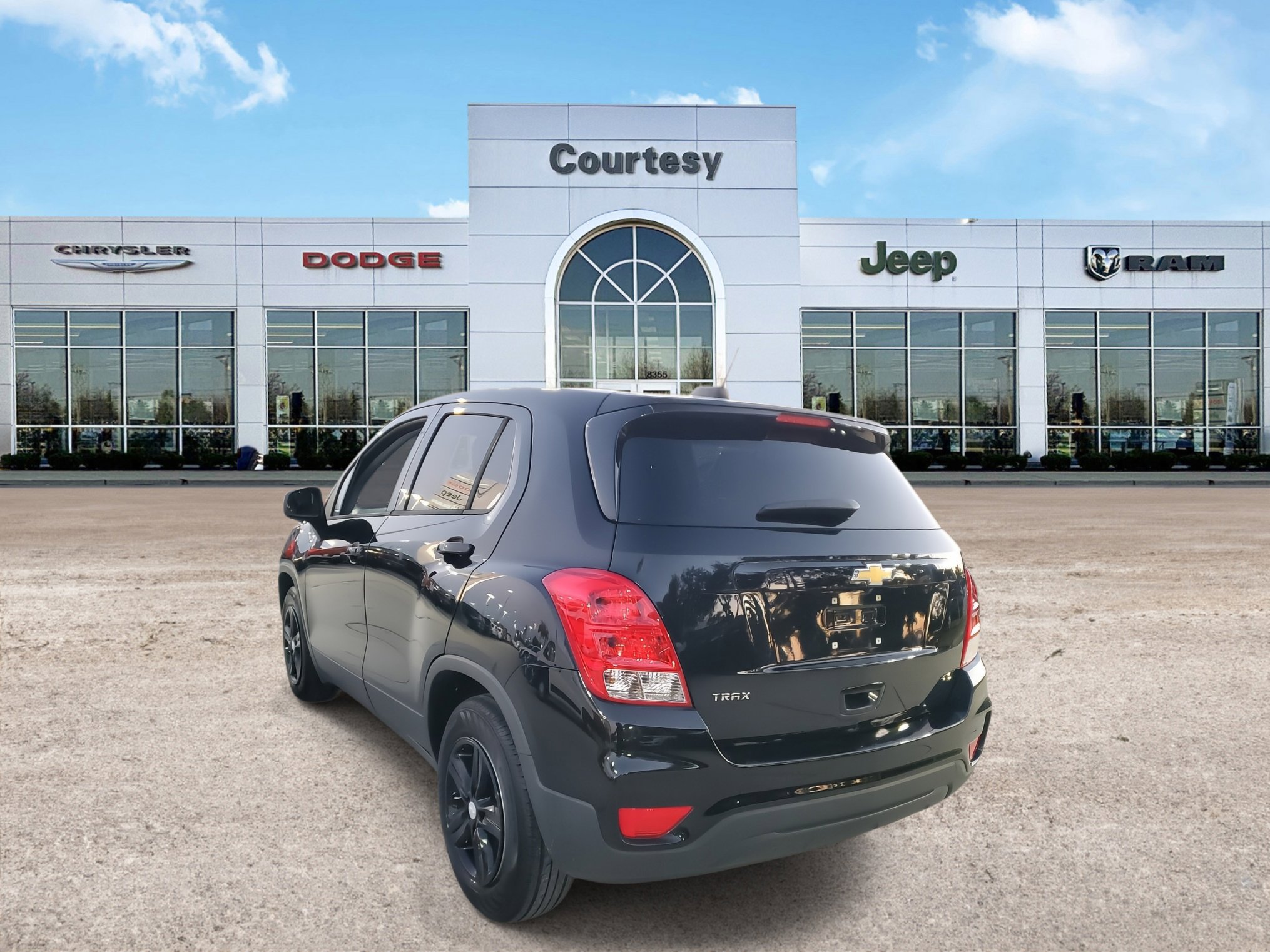 2020 Chevrolet Trax LS photo 3