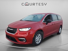 2026 Chrysler Pacifica SELECT Passenger Van