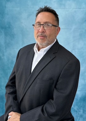 Staff member David Montes from ID_206cee436483