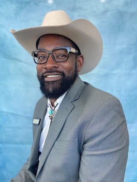 Staff member Christopher Porter from ID_206cee436483