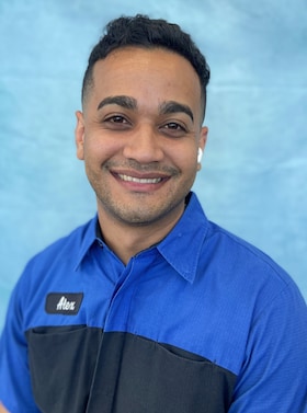 Staff member Alex Valez from ID_c9b025880644