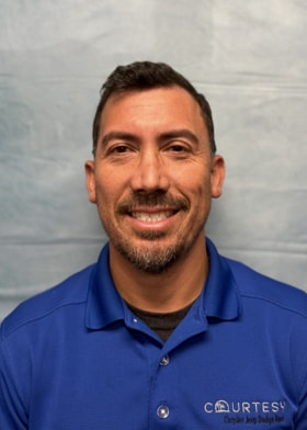 Staff member Michel Sandoval from ID_383a4418f0c2