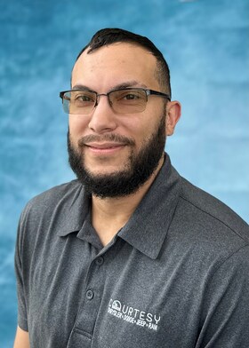 Staff member Thomas Cruz from ID_01040fc3813f