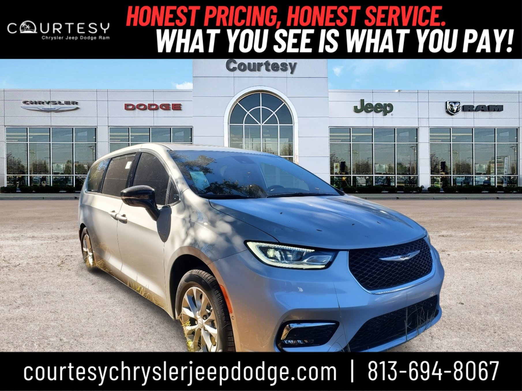 2026 Chrysler Pacifica Limited's photo