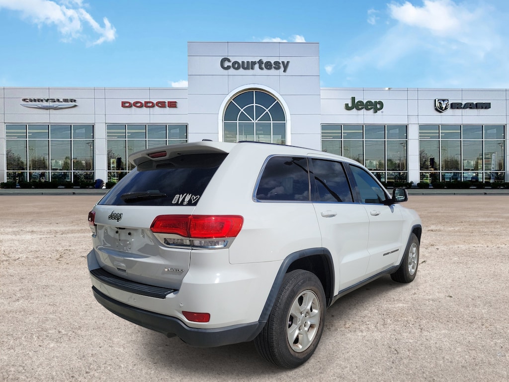 Used 2017 Jeep Grand Cherokee Laredo Laredo 4x2