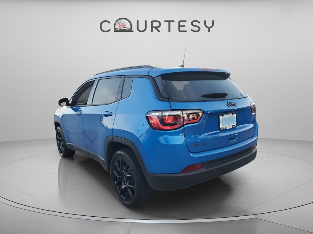 Used 2025 Jeep Compass Latitude Latitude 4x4