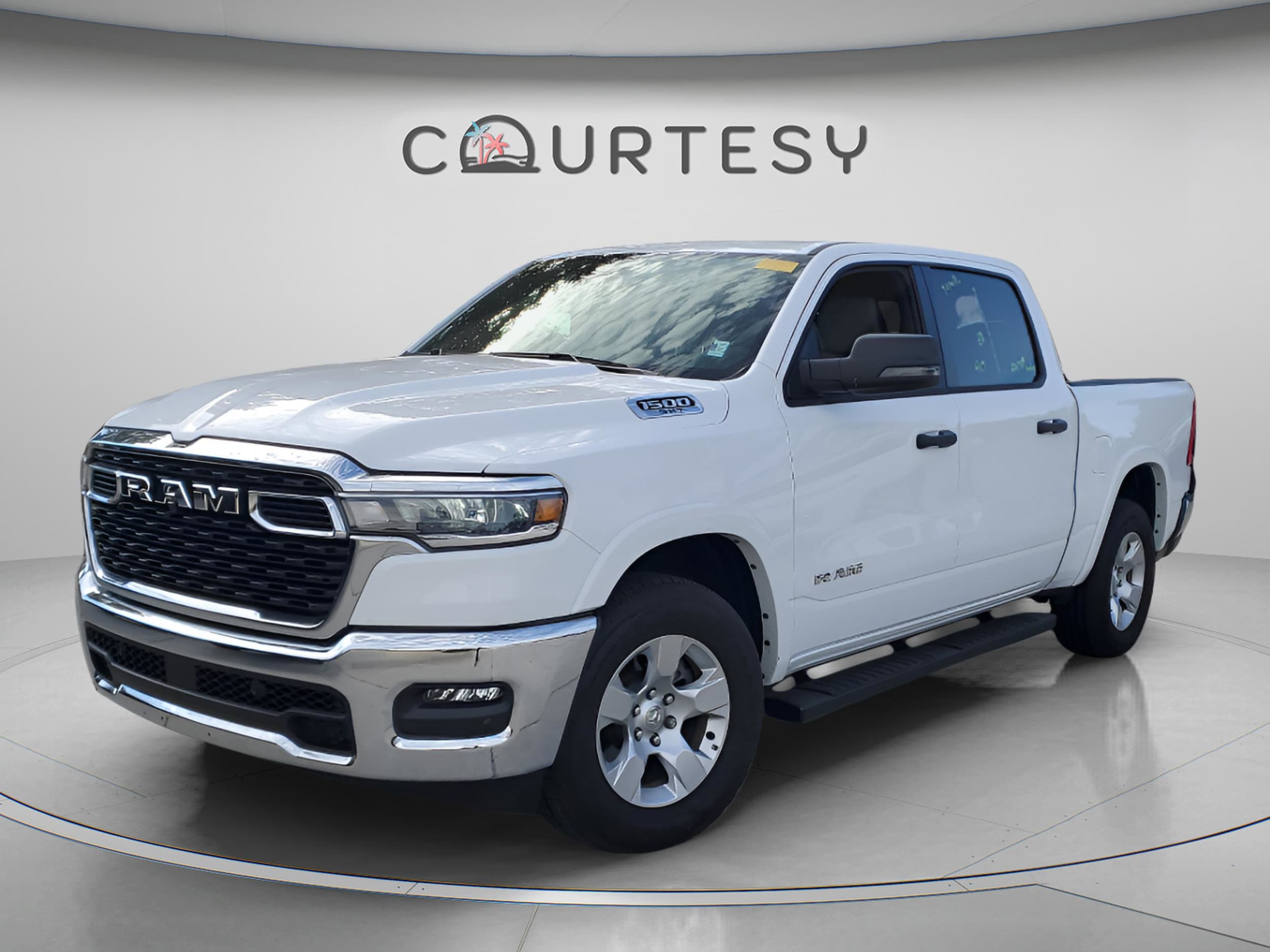 2025 RAM 1500 Big Horn/Lone Star 4x4 Crew Cab 5'7's photo