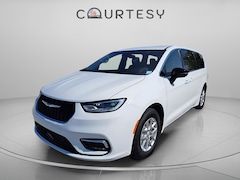 2026 Chrysler Pacifica SELECT Passenger Van