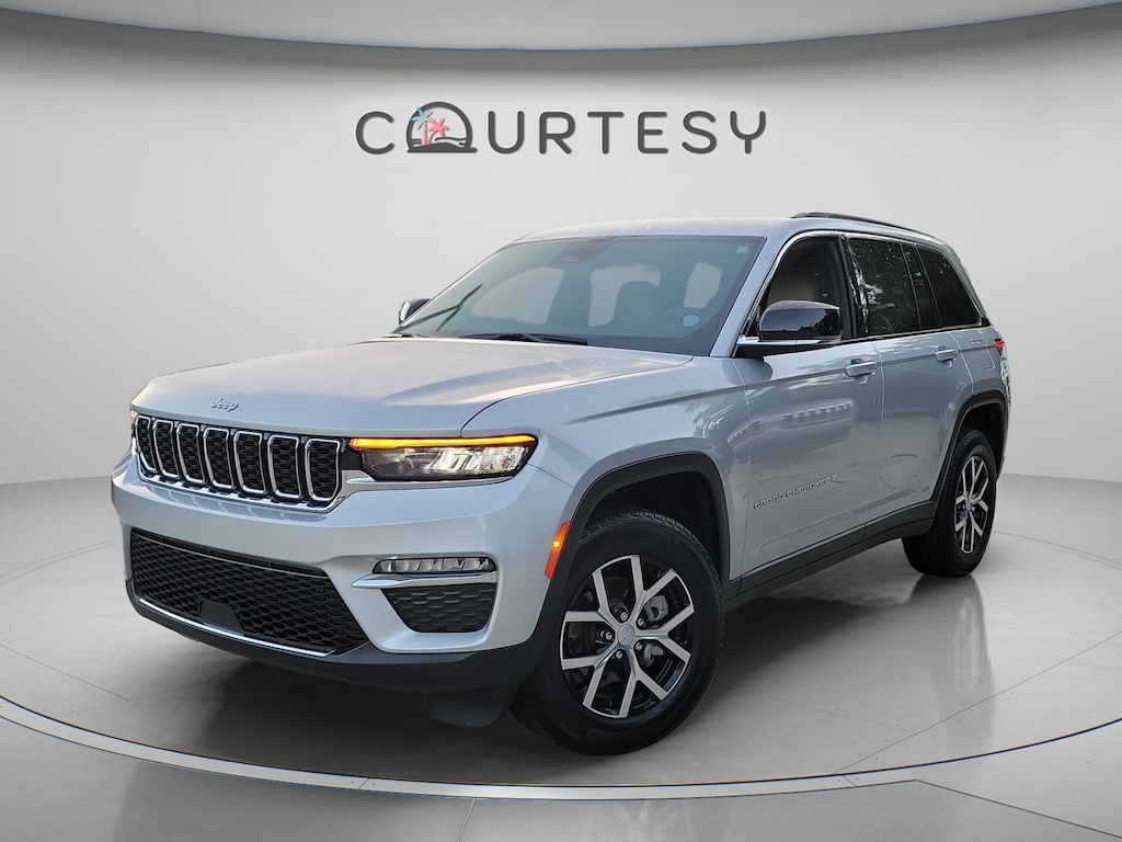 Used 2025 Jeep Grand Cherokee Limited Limited 4x2