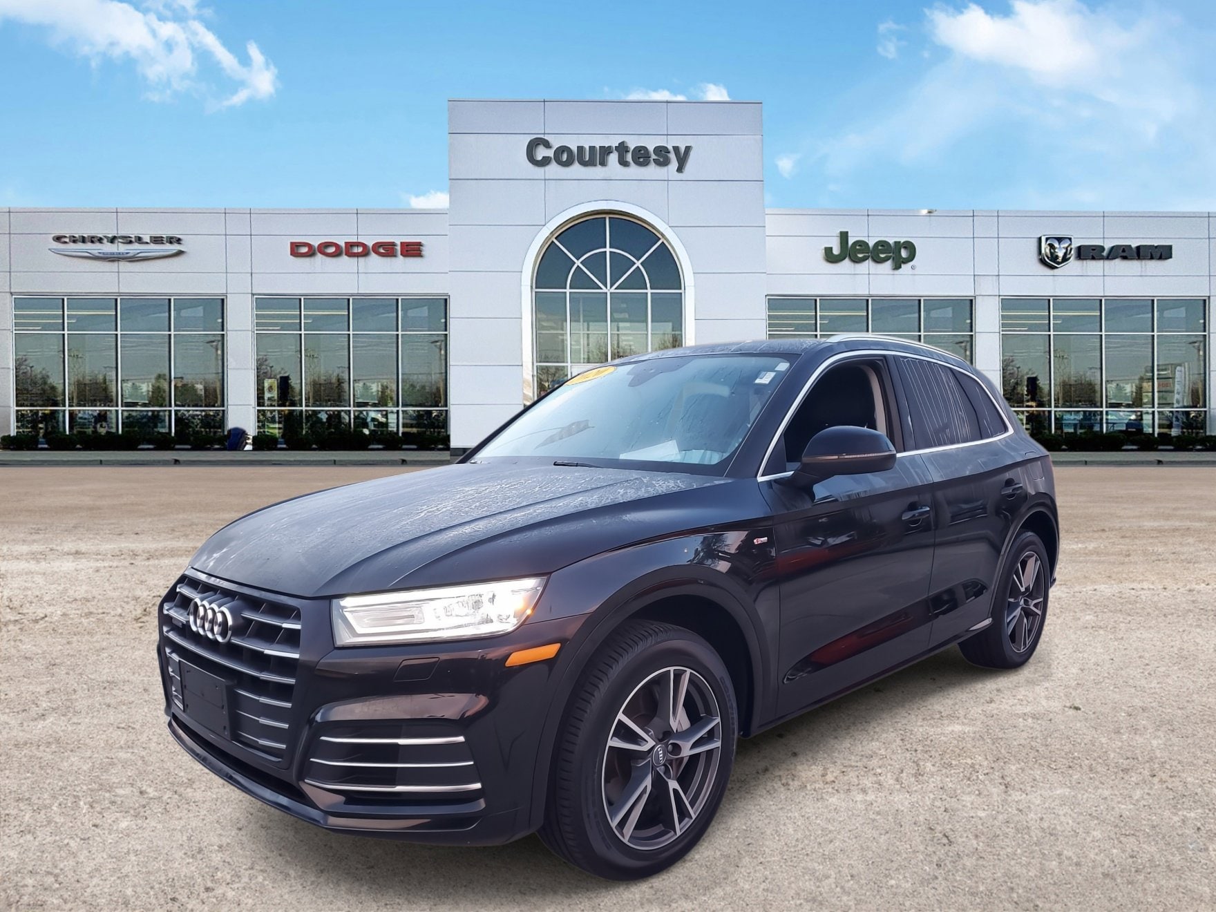 Used 2020 Audi Q5 Premium with VIN WA1G2AFY1L2048654 for sale in Tampa, FL