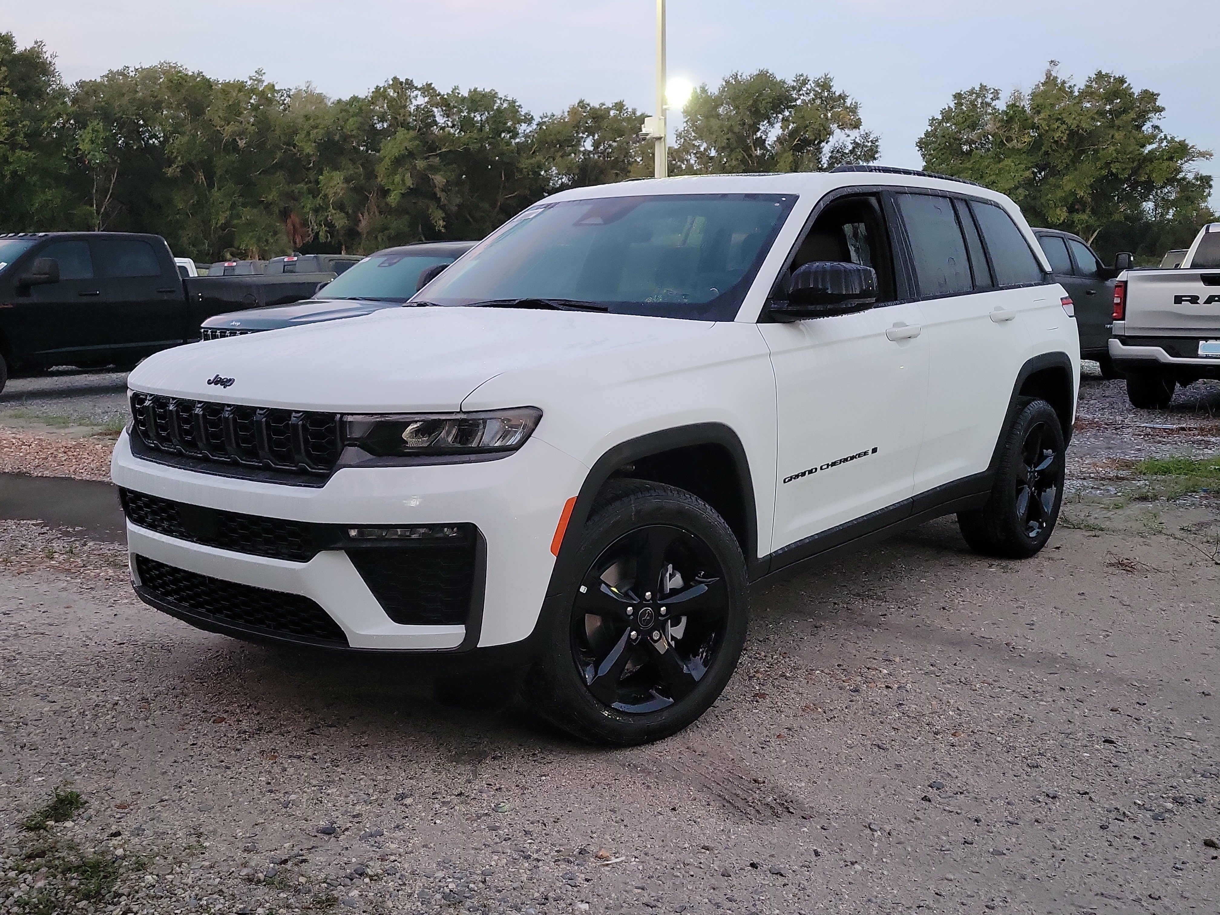 2027 Jeep Grand Cherokee
