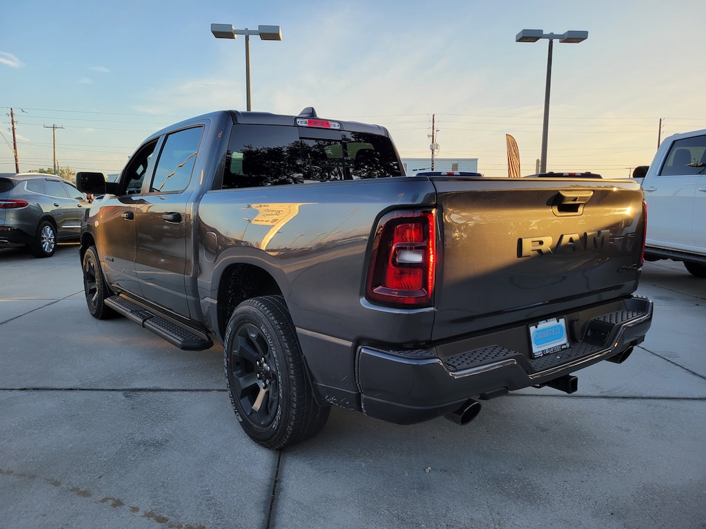 Used 2026 Ram 1500 Express Express 4x4 Crew Cab 57 Box