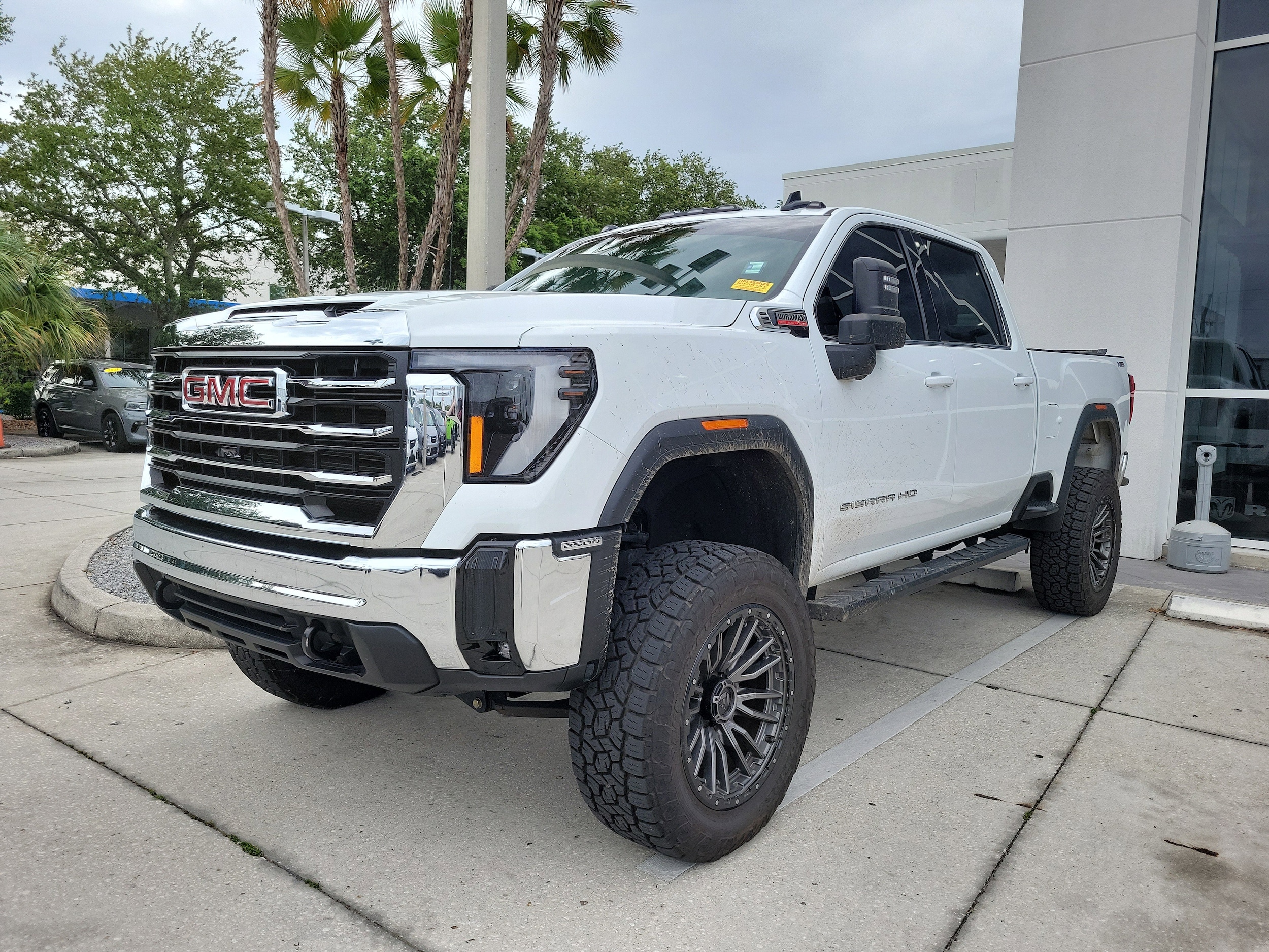 2024 GMC Sierra 4WD Crew Cab Standard Box SLE's photo