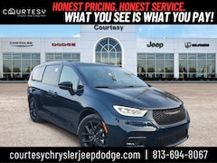 2025 Chrysler Pacifica LIMITED Passenger Van