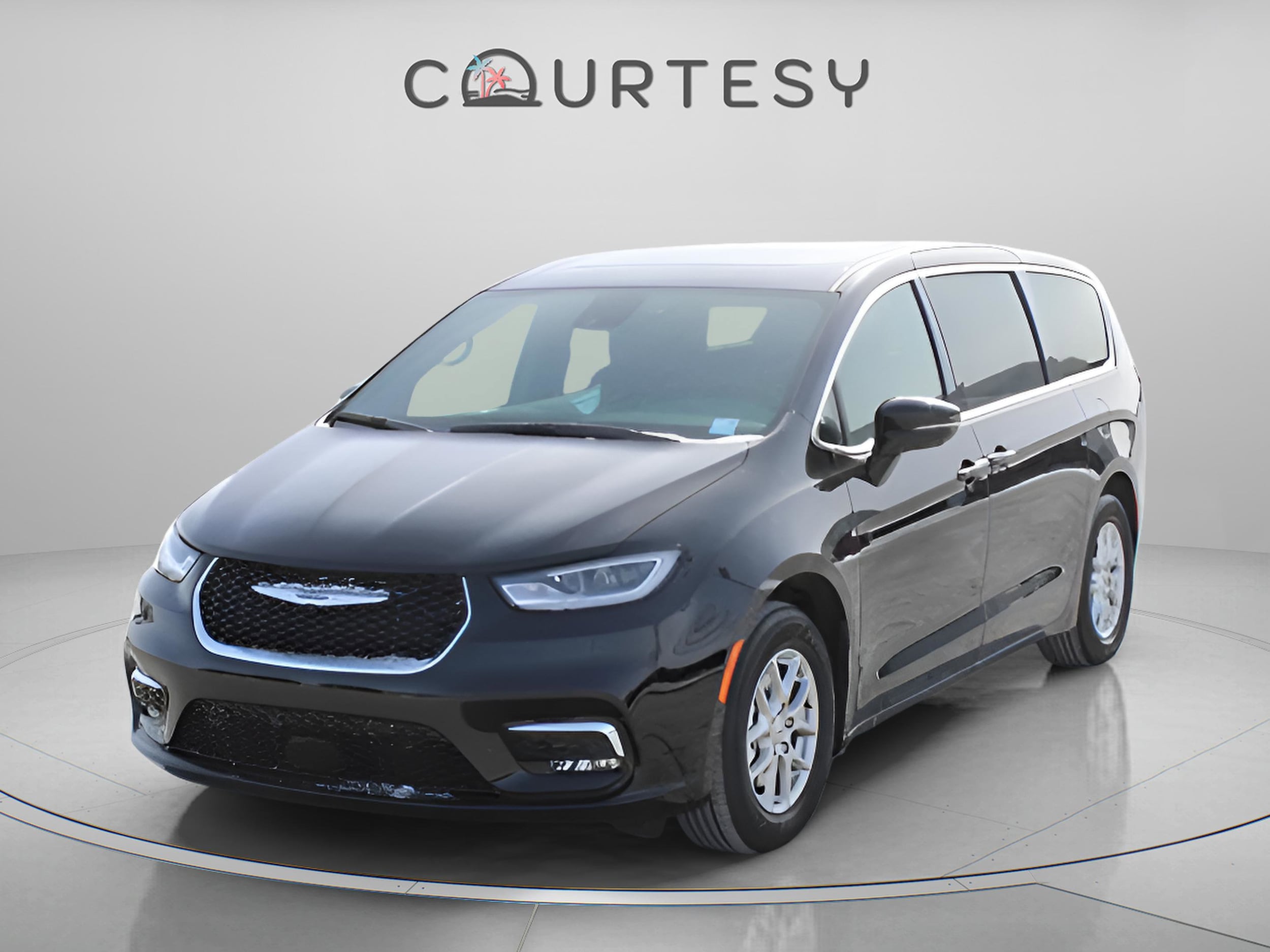 2025 Chrysler Pacifica Select's photo