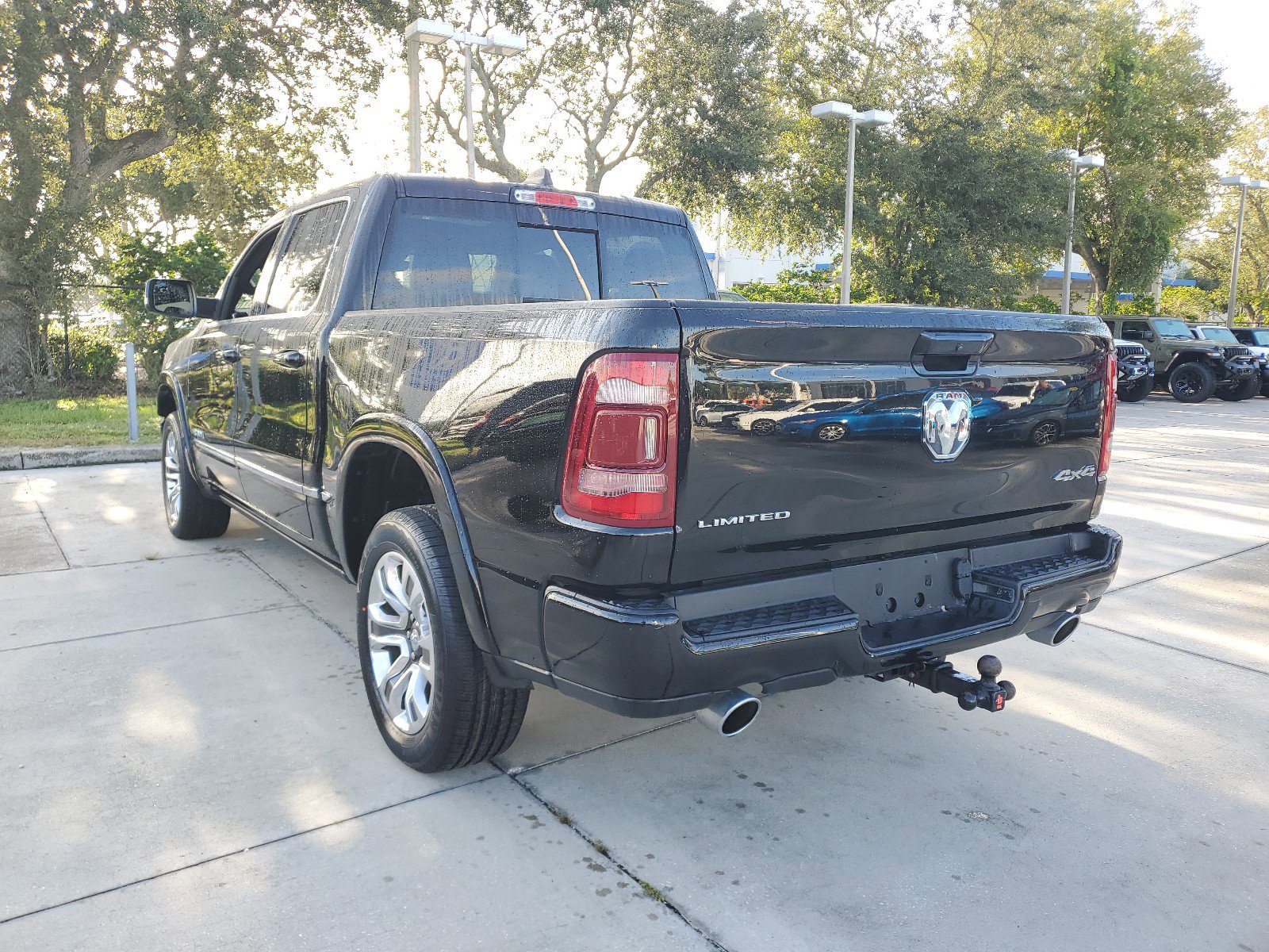 2024 Ram 1500 Limited photo 2