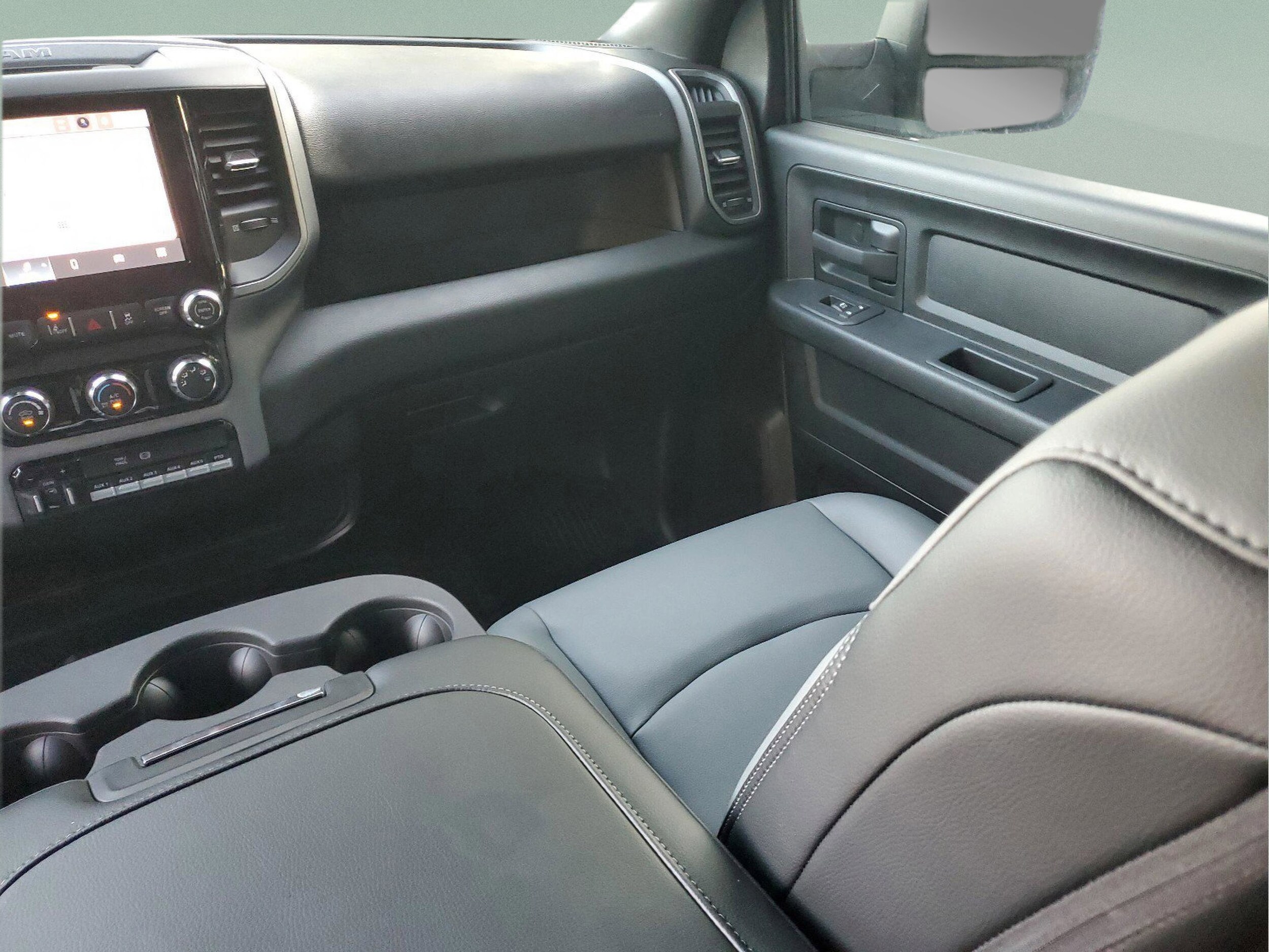 2026 RAM 3500 Chassis Tradesman - Photo 25