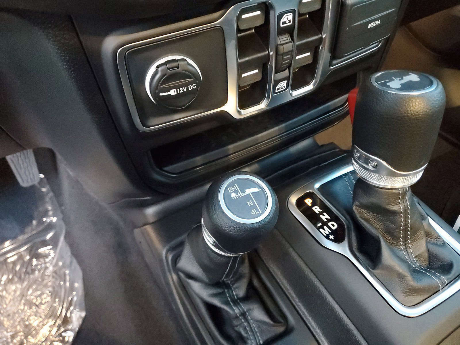 2025 Jeep Wrangler 4-Door Sport S - Photo 30
