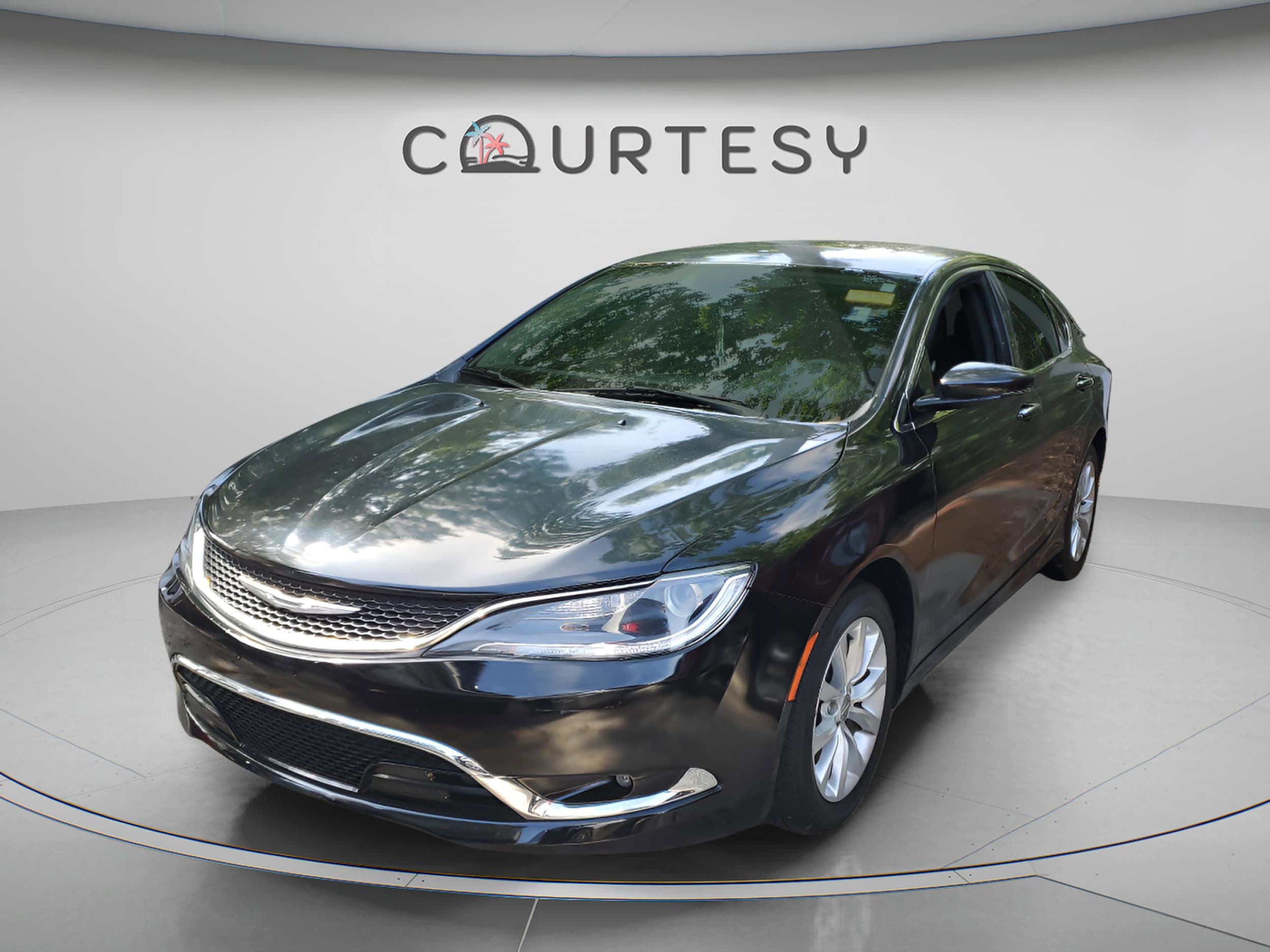 2015 Chrysler 200 C's photo