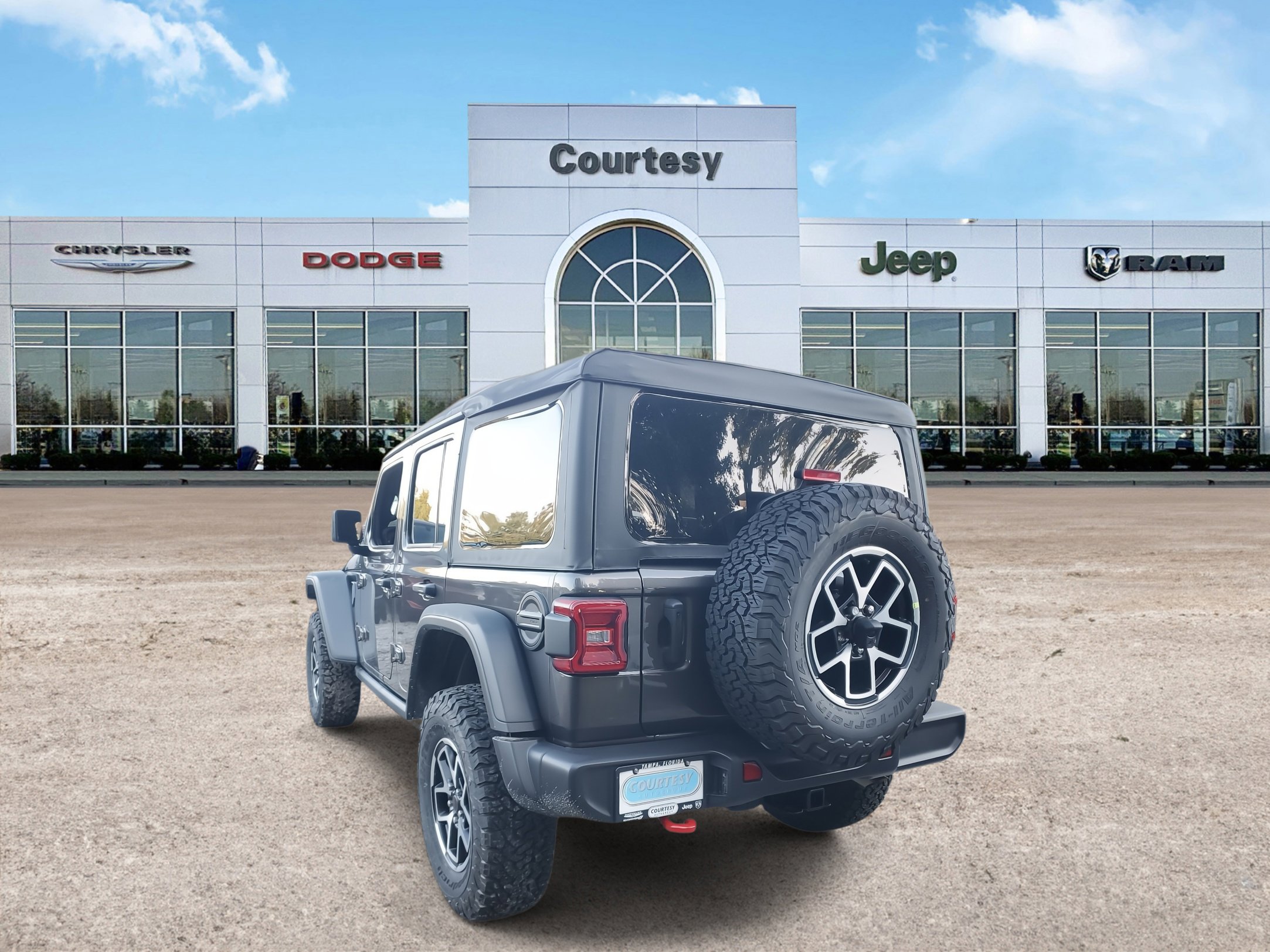 2025 Jeep Wrangler Rubicon photo 3