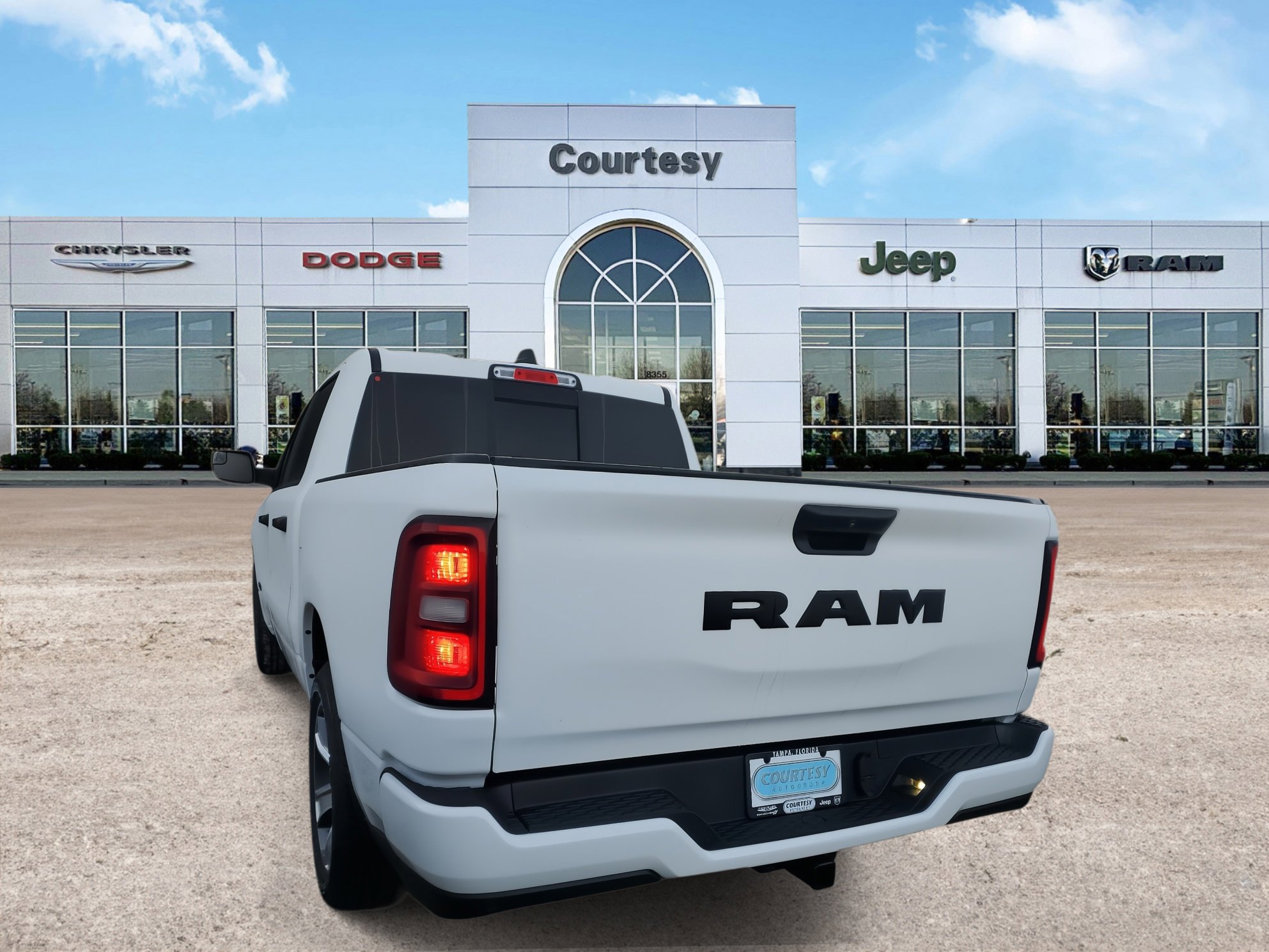 2025 Ram 1500 Tradesman photo 2